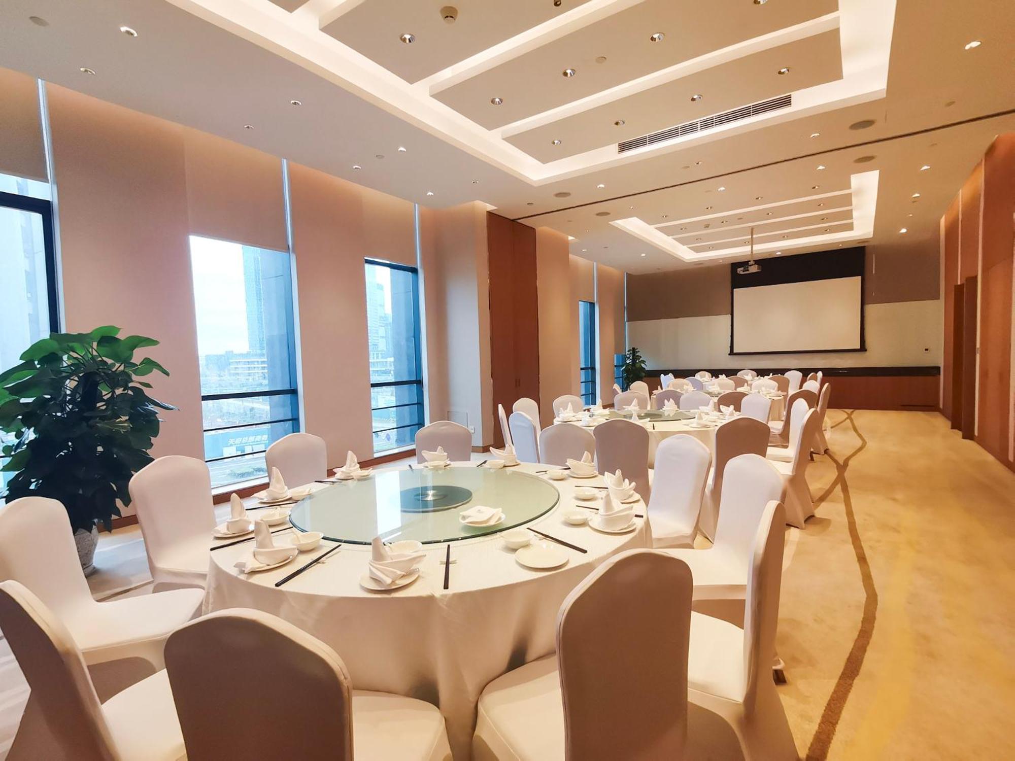 Holiday Inn Chengdu Qinhuang By Ihg Exterior photo
